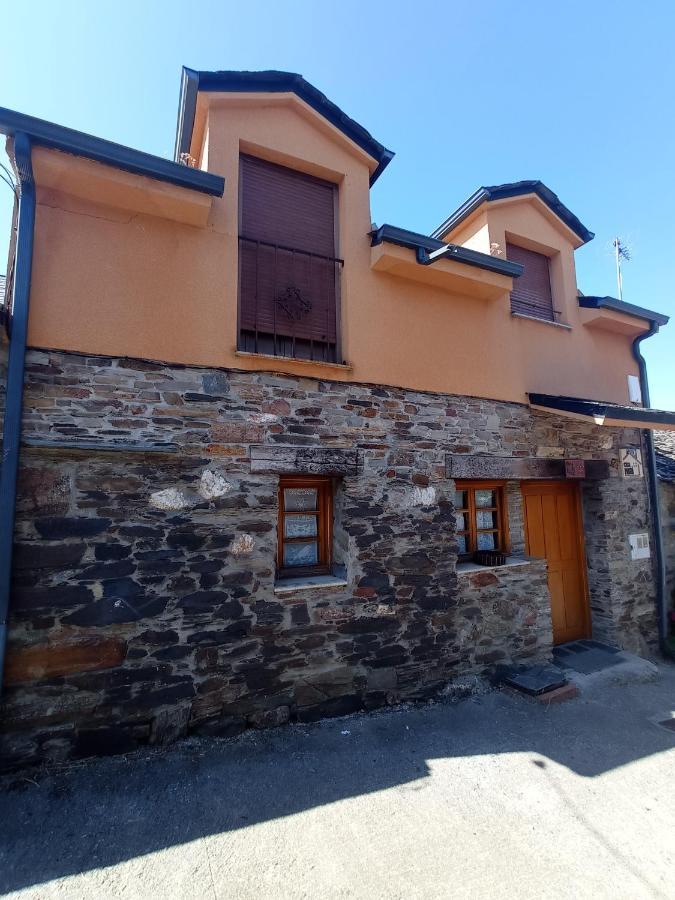 Pensjonat Casa De Abril 1 San Cristobal de Valdueza Zewnętrze zdjęcie